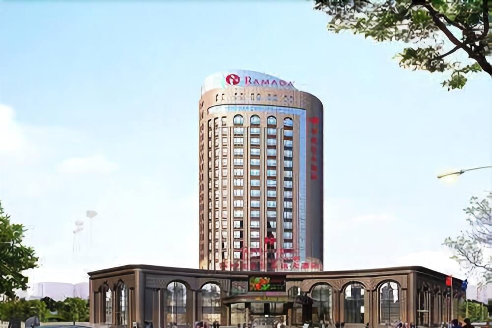 Ramada Yangzhou Baoying Hotel Kültér fotó